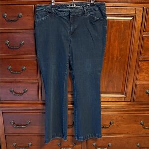 Eddie Bauer Dark Indigo Women's Curvy Fit Trouser Jeans, size 16